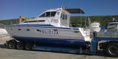 Transport of a police dinghy